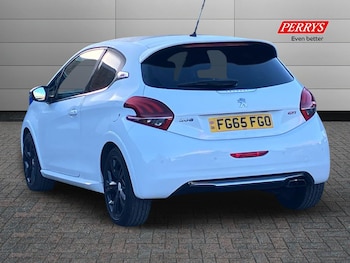 Used Peugeot 208 2015 for sale - 76491197: Photo