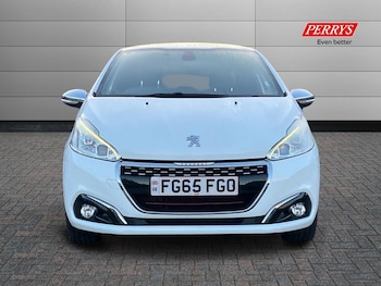 Used Peugeot 208 2015 for sale - 76491197: Photo