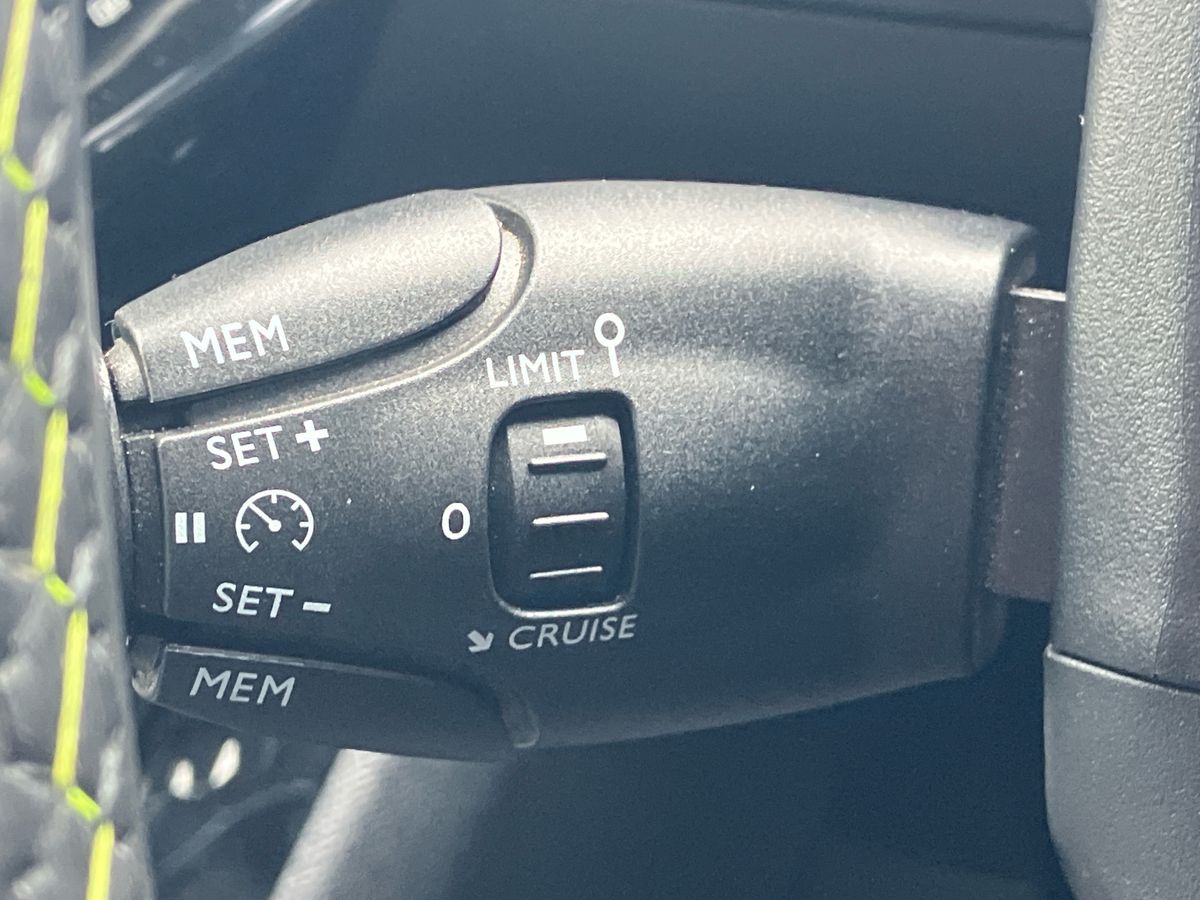 Used Peugeot 2008 2022 for sale - 77707591: Photo 40