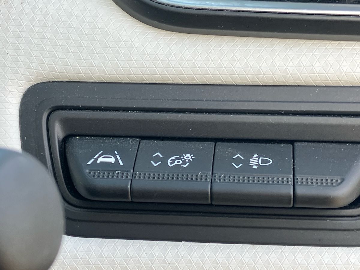 Used Renault Clio 2022 for sale - 76264060: Photo 35