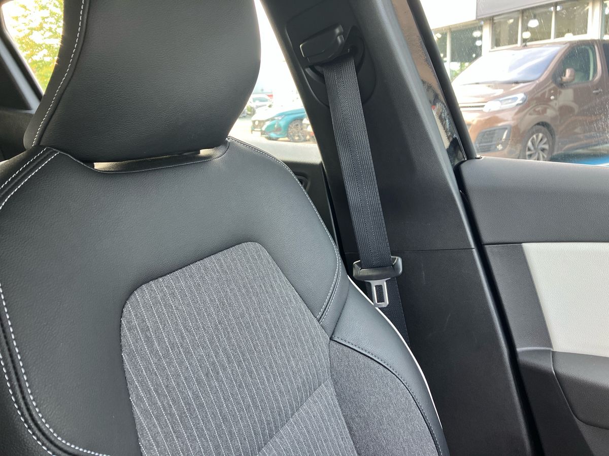 Used Renault Clio 2022 for sale - 76264060: Photo 55