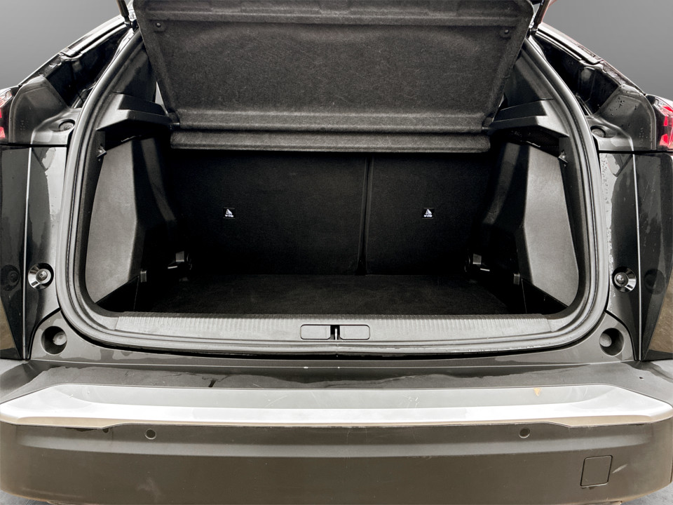 Used Peugeot 2008 2023 for sale - 77148780: Photo 12