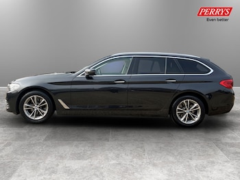 Used BMW 5 Series 2018 for sale - 77896476: Photo