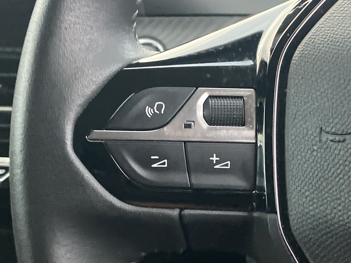 Used Peugeot 208 2023 for sale - 76491141: Photo 16