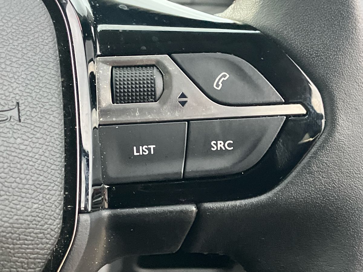 Used Peugeot 208 2023 for sale - 76491141: Photo 35