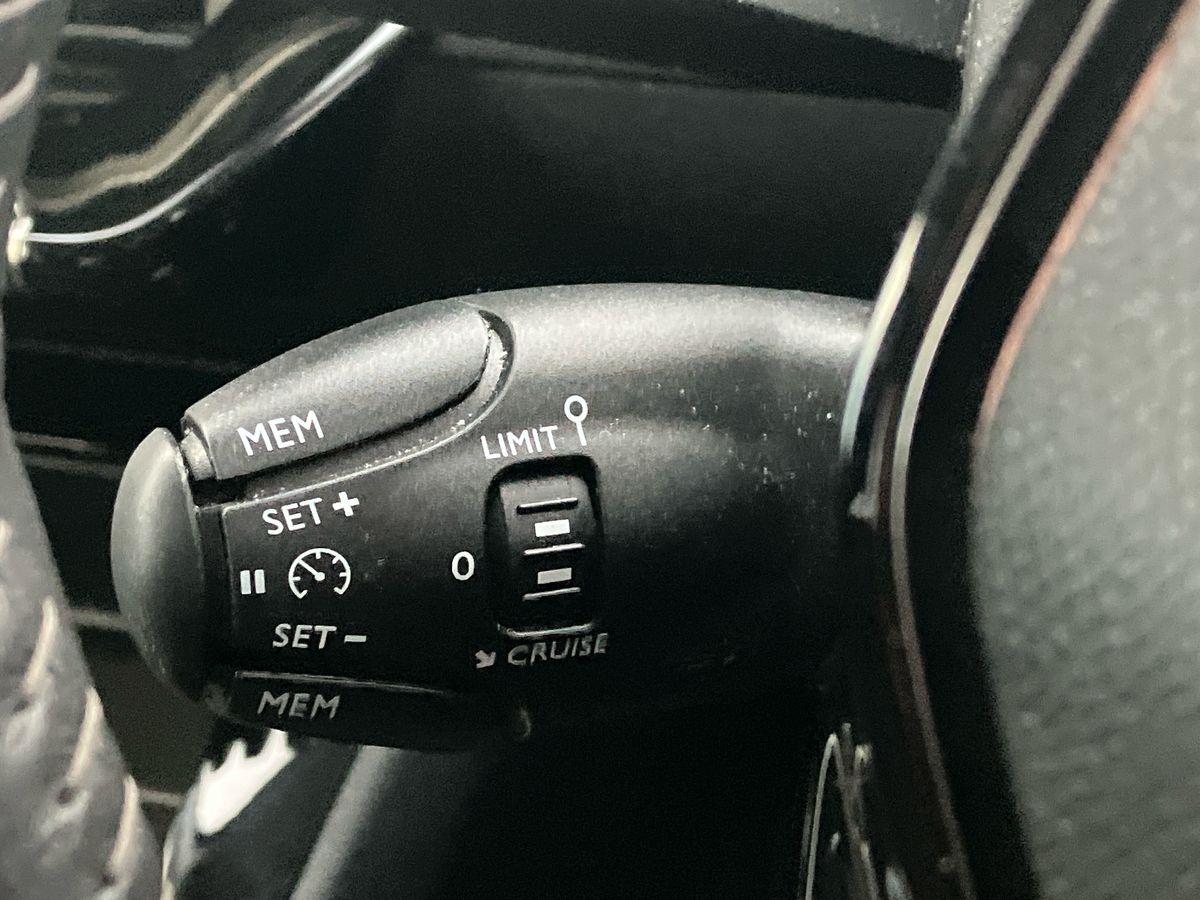 Used Peugeot 208 2023 for sale - 76491141: Photo 36