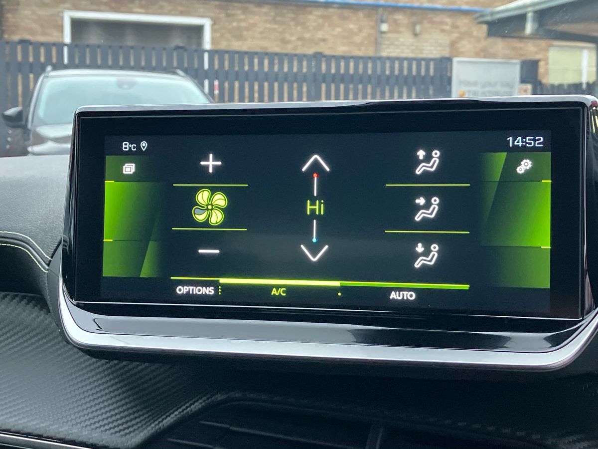 Used Peugeot 2008 2022 for sale - 76663201: Photo 12