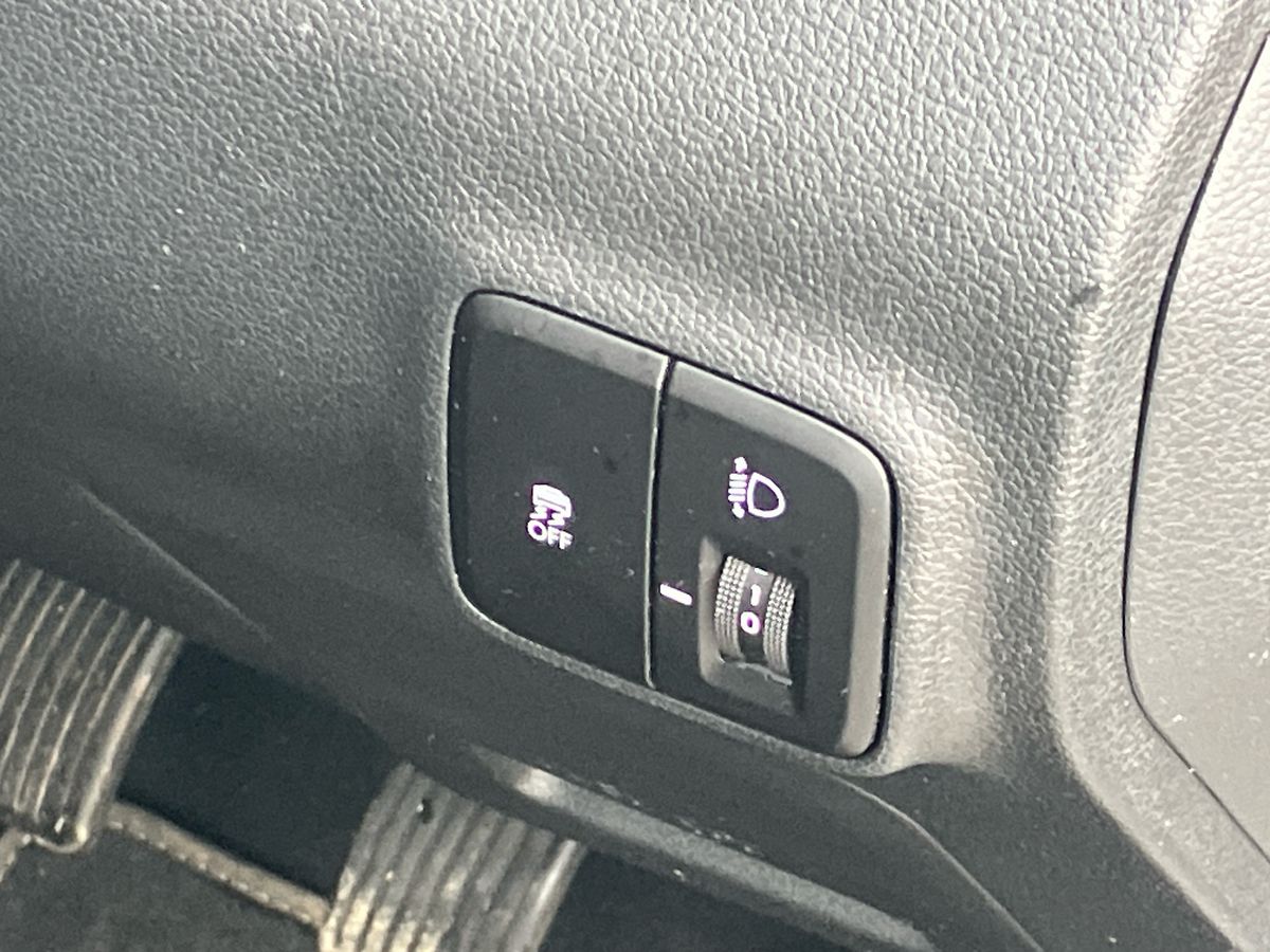 Used Hyundai i10 2024 for sale - 76958027: Photo 34