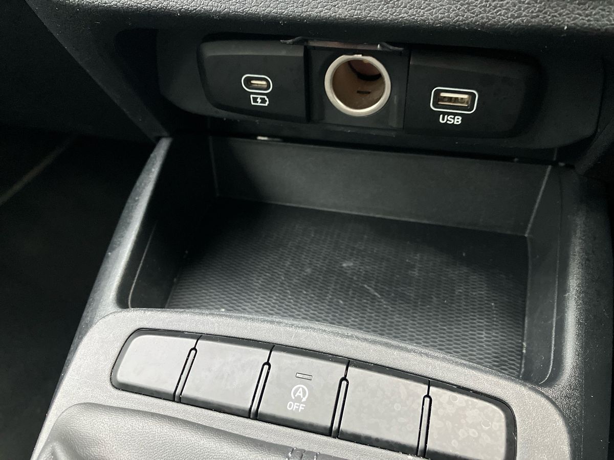 Used Hyundai i10 2024 for sale - 76958027: Photo 44