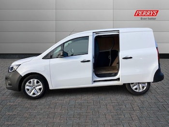 Used Renault Kangoo 2024 for sale - 76588849: Photo