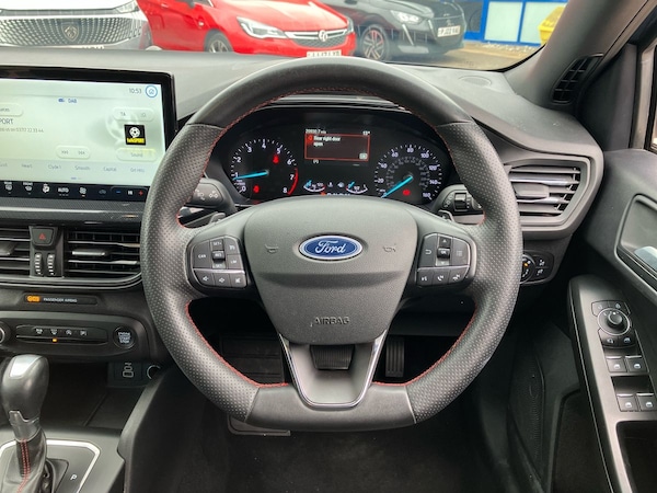Used Ford Focus 2023 for sale - 75983538: Photo 17