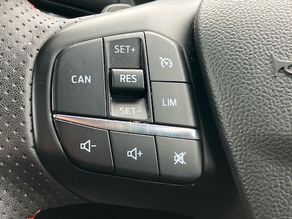 Used Ford Focus 2023 for sale - 75983538: Photo 19