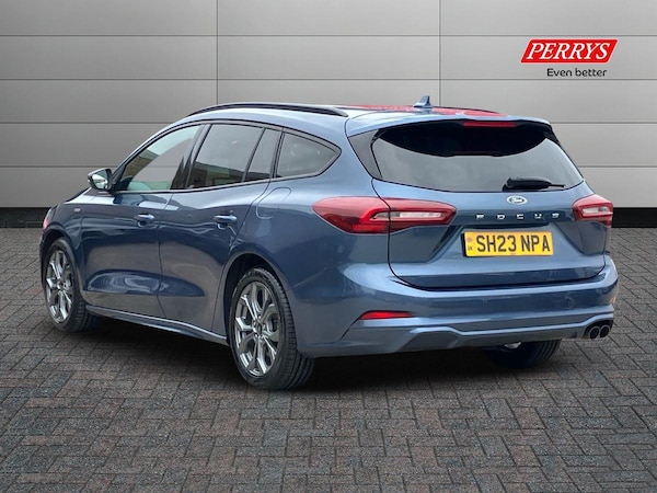 Used Ford Focus 2023 for sale - 75983538: Photo 2