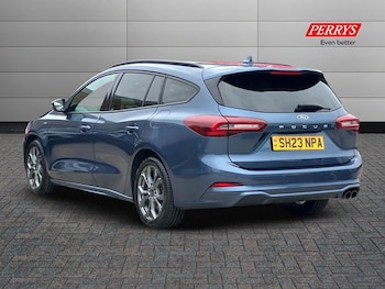 Used Ford Focus 2023 for sale - 75983538: Photo 2