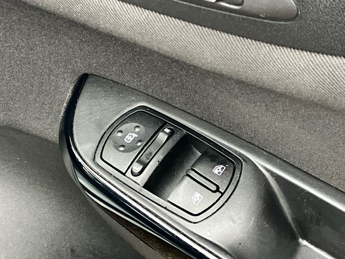 Used Vauxhall Corsa 2018 for sale - 77340928: Photo 18