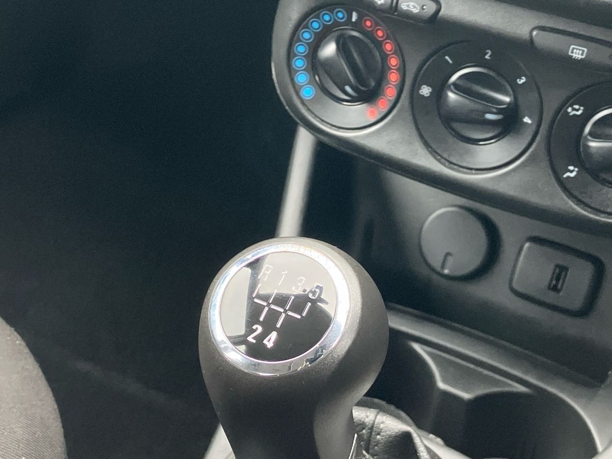 Used Vauxhall Corsa 2018 for sale - 77340928: Photo 40