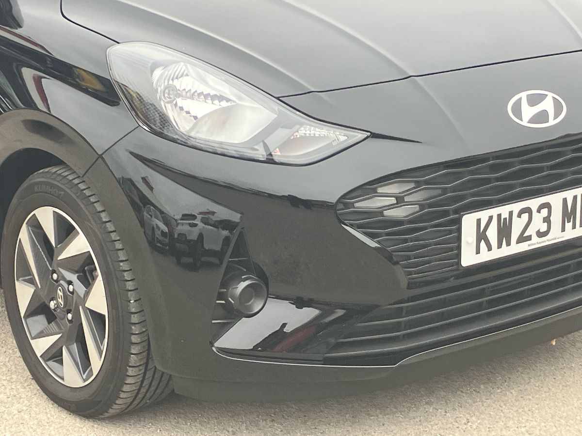 Used Hyundai i10 2023 for sale - 76192315: Photo 31