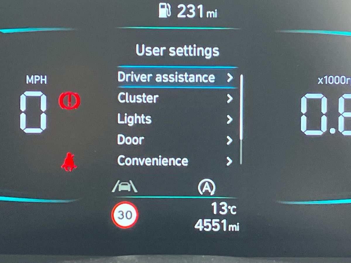 Used Hyundai i10 2023 for sale - 76192315: Photo 38