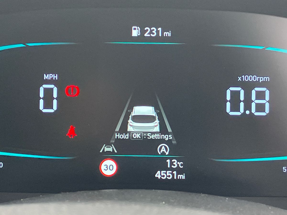 Used Hyundai i10 2023 for sale - 76192315: Photo 39