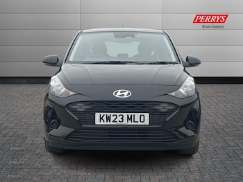 Used Hyundai i10 2023 for sale - 76192315: Photo