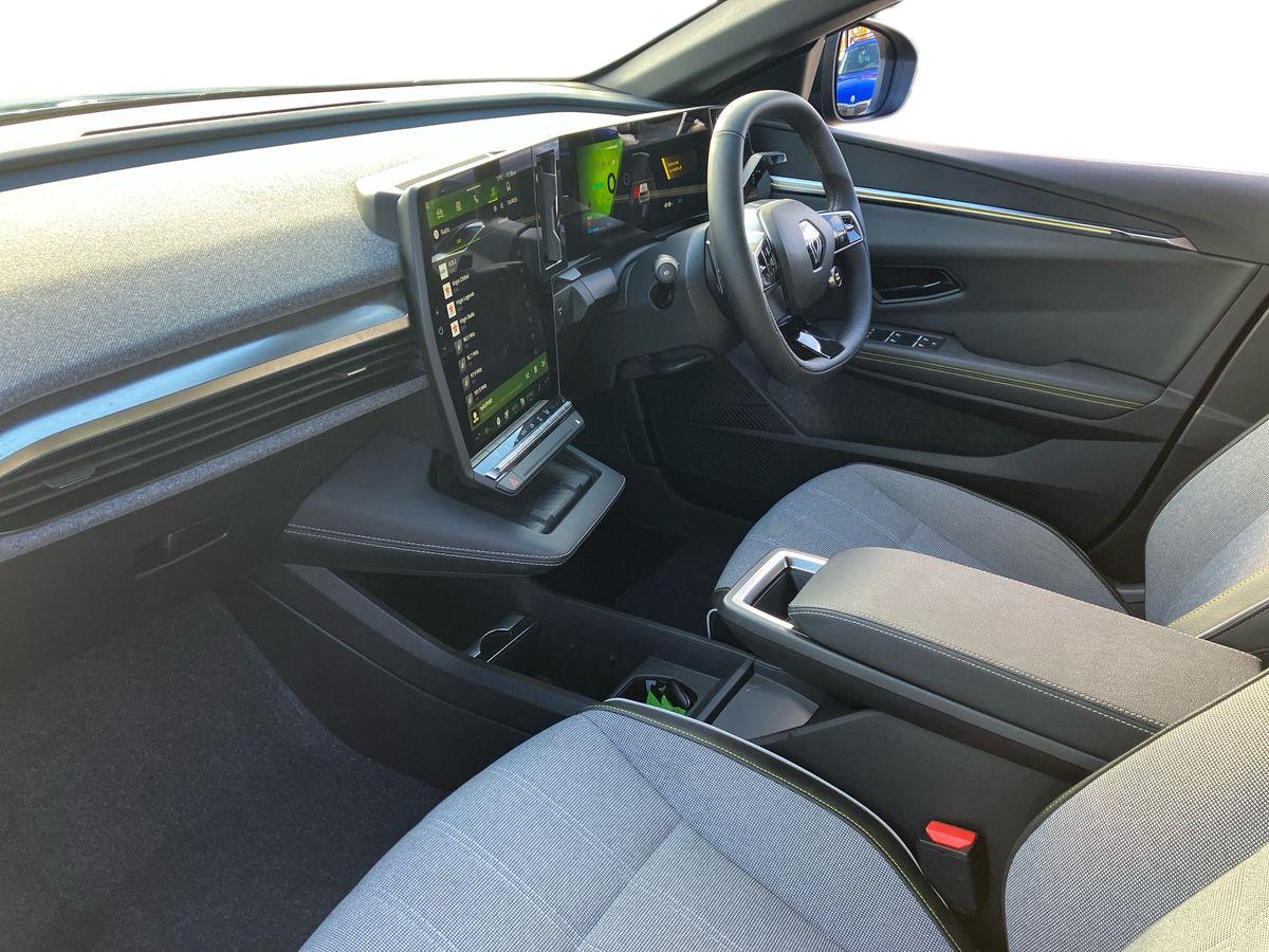 Used Renault Megane E Tech 2025 for sale - 76491082: Photo 6