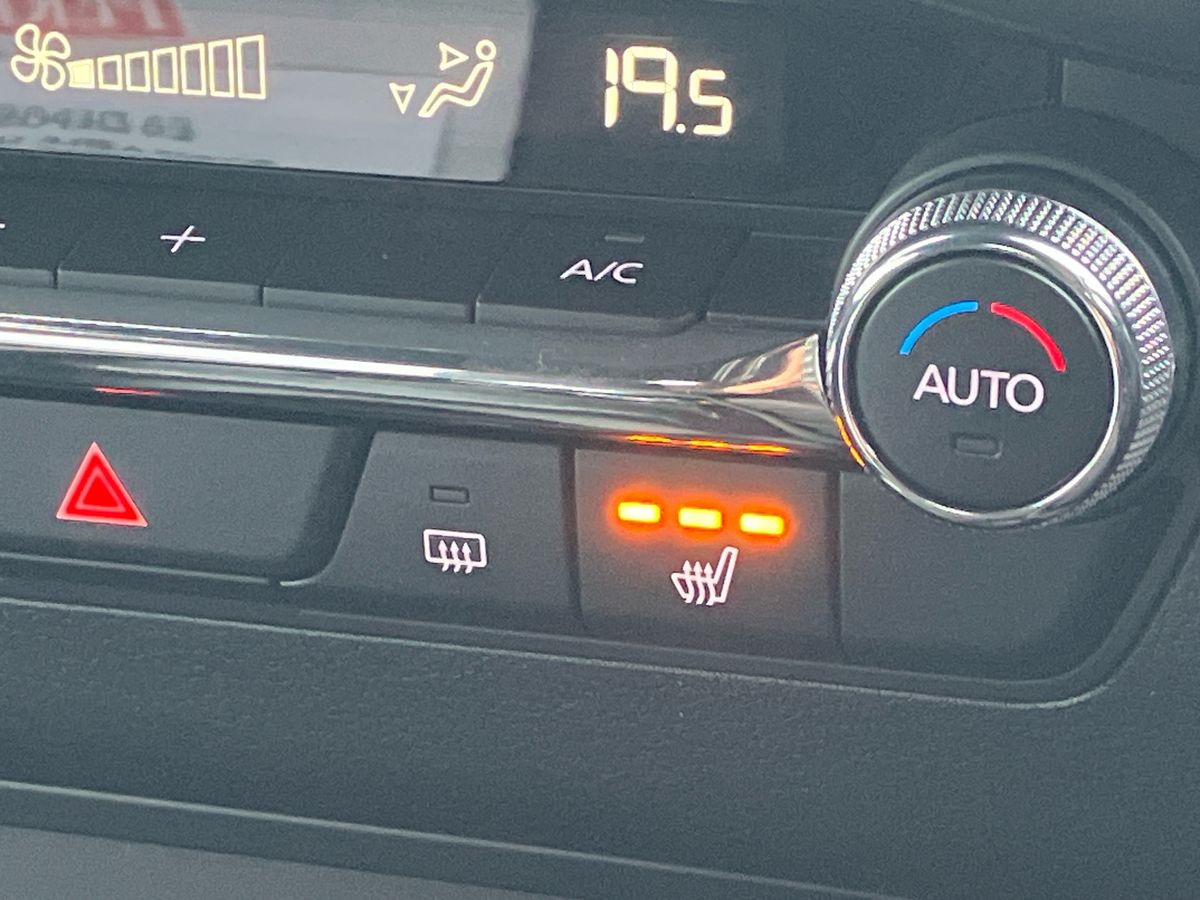 Used Mazda Mazda3 2021 for sale - 76128510: Photo 47