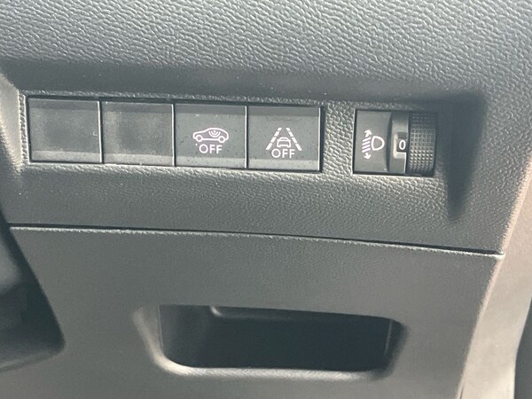 Used Peugeot 2008 2023 for sale - 76045418: Photo 36