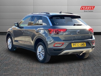 Used Volkswagen T-Roc 2022 for sale - 75825368: Photo