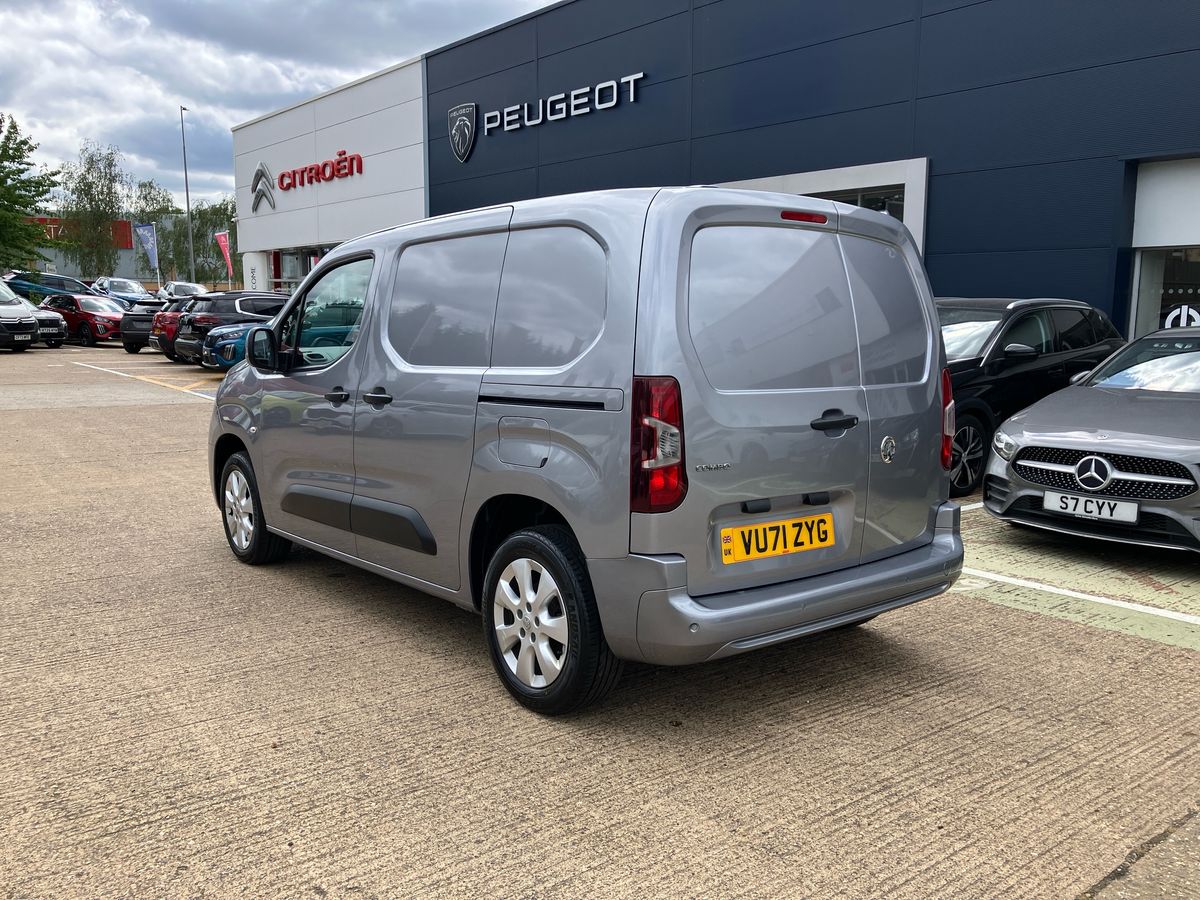 Vehicle 29