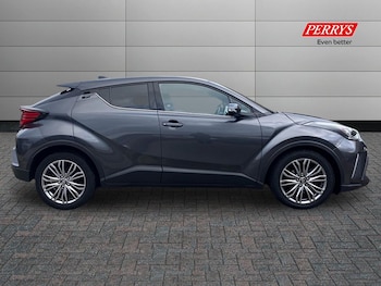 Used Toyota C-HR 2022 for sale - 76330745: Photo