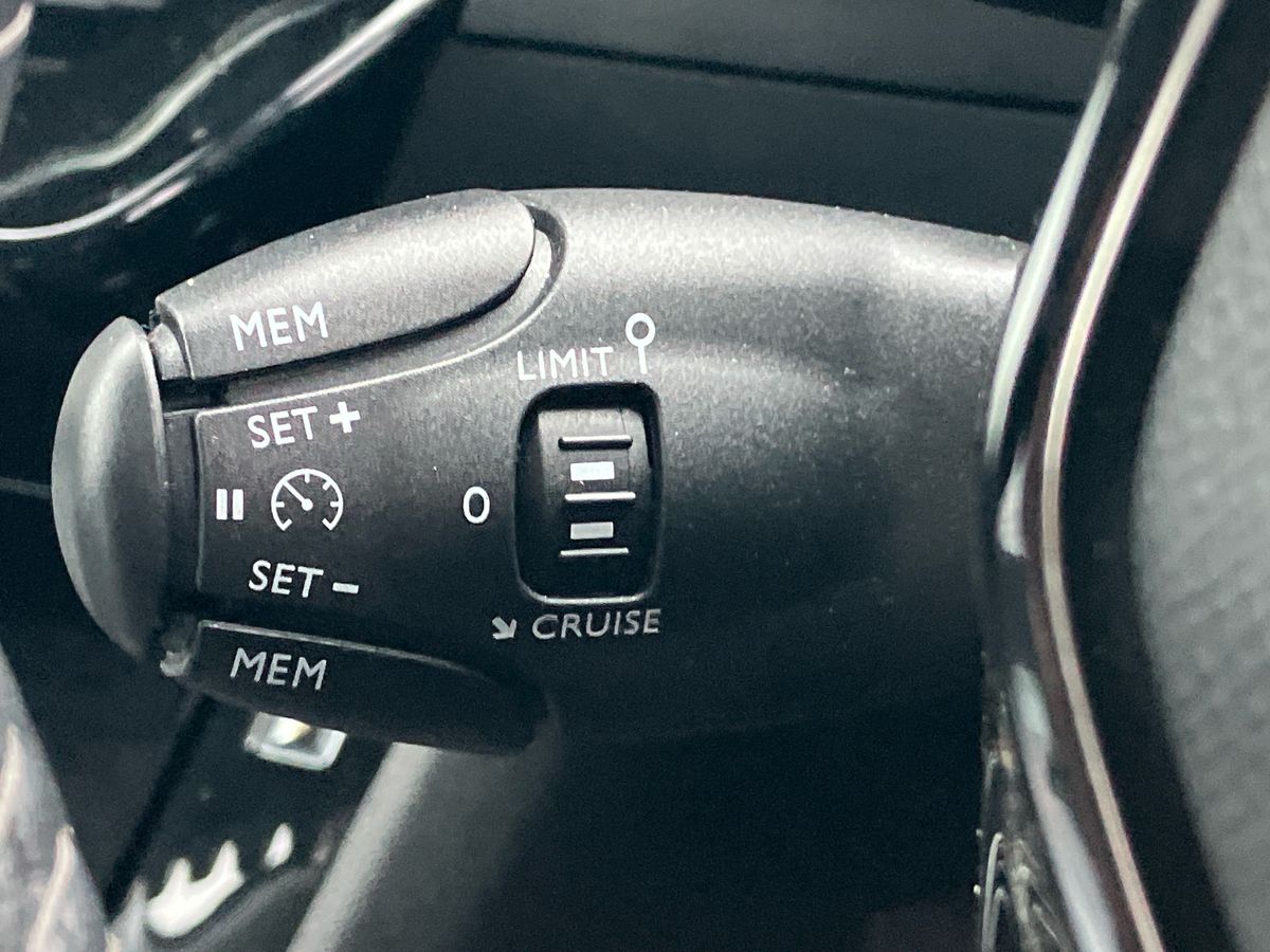 Used Peugeot 2008 2022 for sale - 77283261: Photo 36