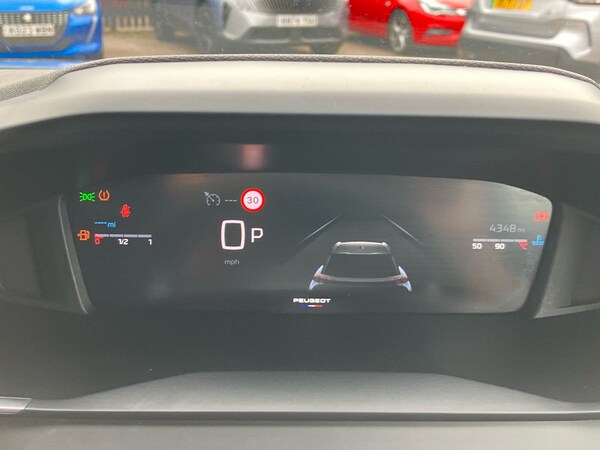 Used Peugeot 2008 2025 for sale - 76016621: Photo 16