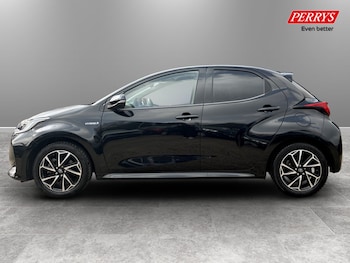Used Toyota Yaris 2021 for sale - 77980521: Photo