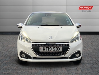 Used Peugeot 208 2019 for sale - 76491212: Photo