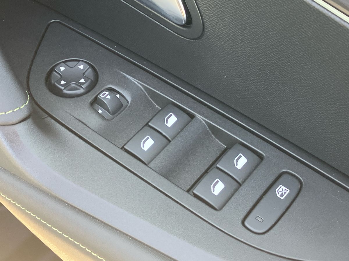 Used Peugeot 2008 2024 for sale - 76016623: Photo 18