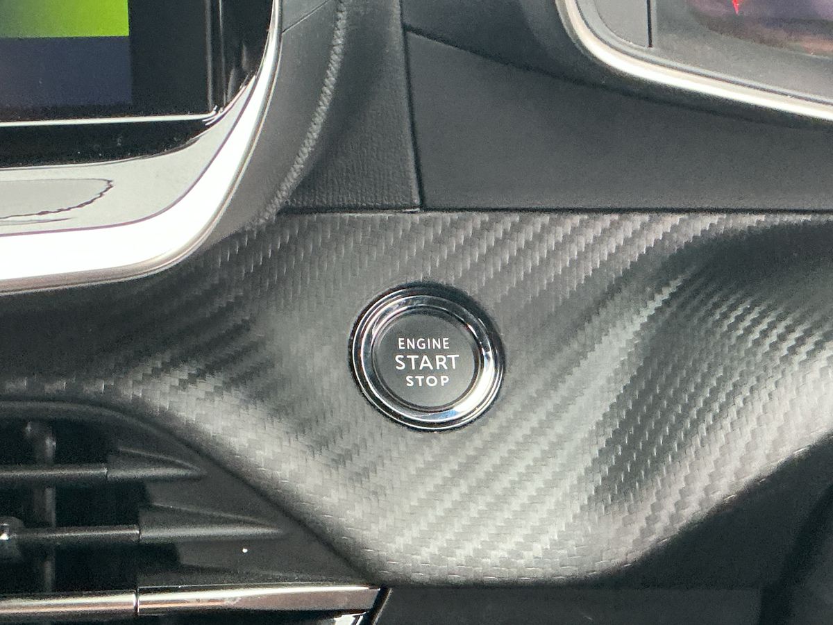 Used Peugeot 2008 2022 for sale - 77221159: Photo 47