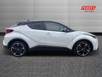 Used Toyota C-HR 2023 for sale - 75536272: Photo