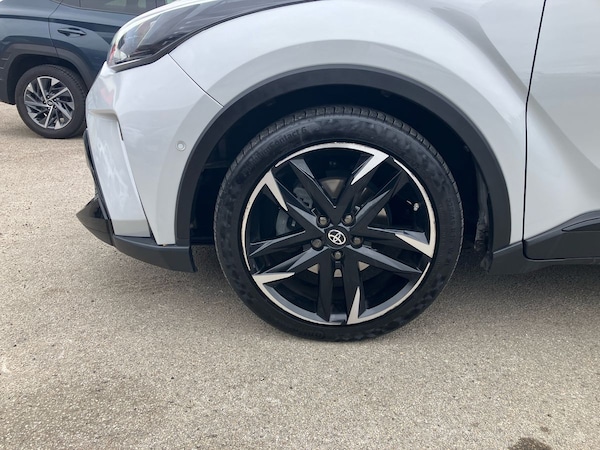 Used Toyota C-HR 2023 for sale - 75536272: Photo 8