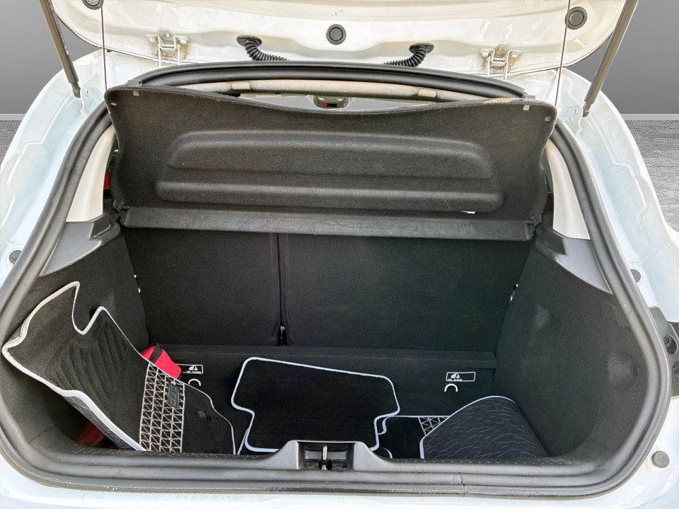 Used Renault Clio 2017 for sale - 77688398: Photo 12