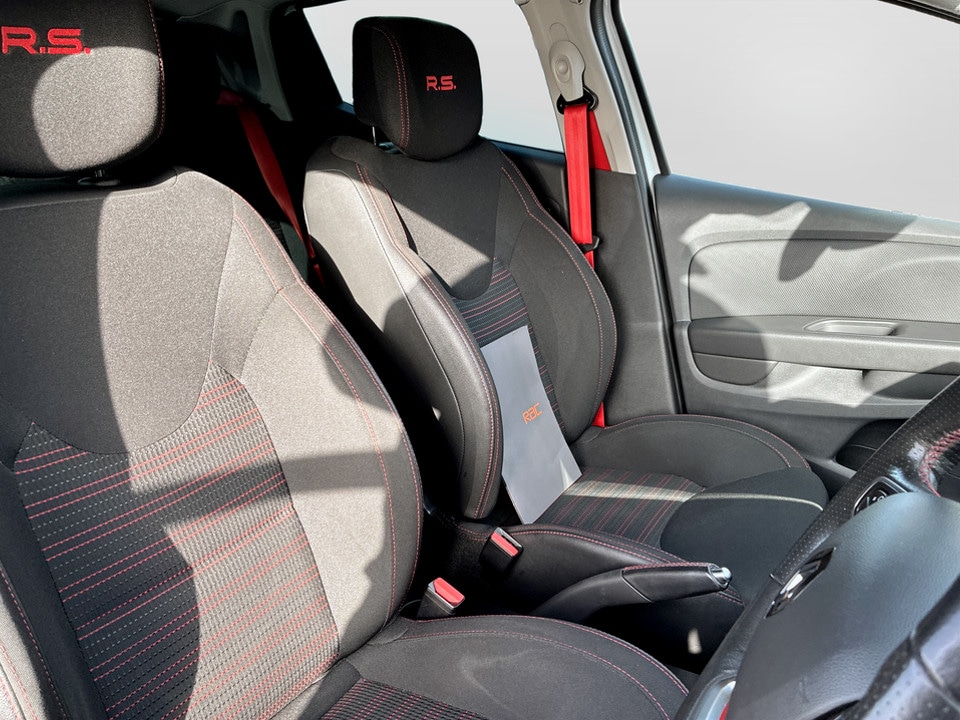 Used Renault Clio 2017 for sale - 77688398: Photo 24