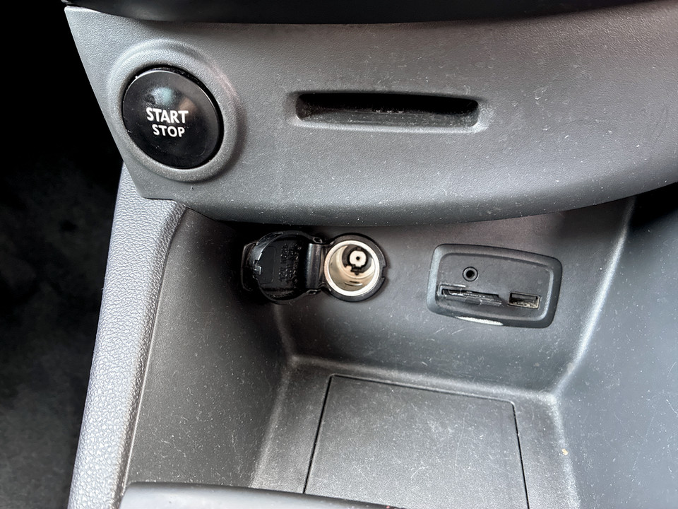 Used Renault Clio 2017 for sale - 77688398: Photo 36