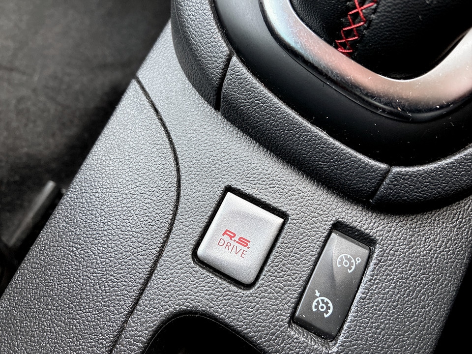 Used Renault Clio 2017 for sale - 77688398: Photo 37