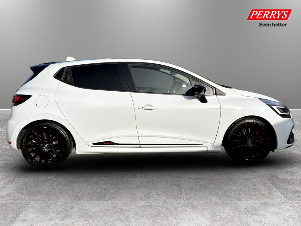 Used Renault Clio 2017 for sale - 77688398: Photo 8