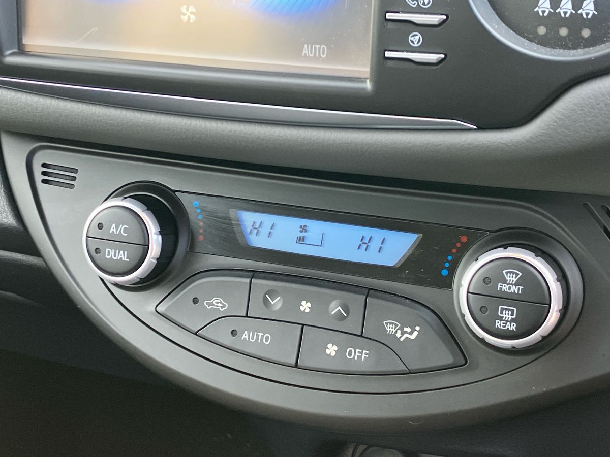 Used Toyota Yaris 2020 for sale - 76518141: Photo 12