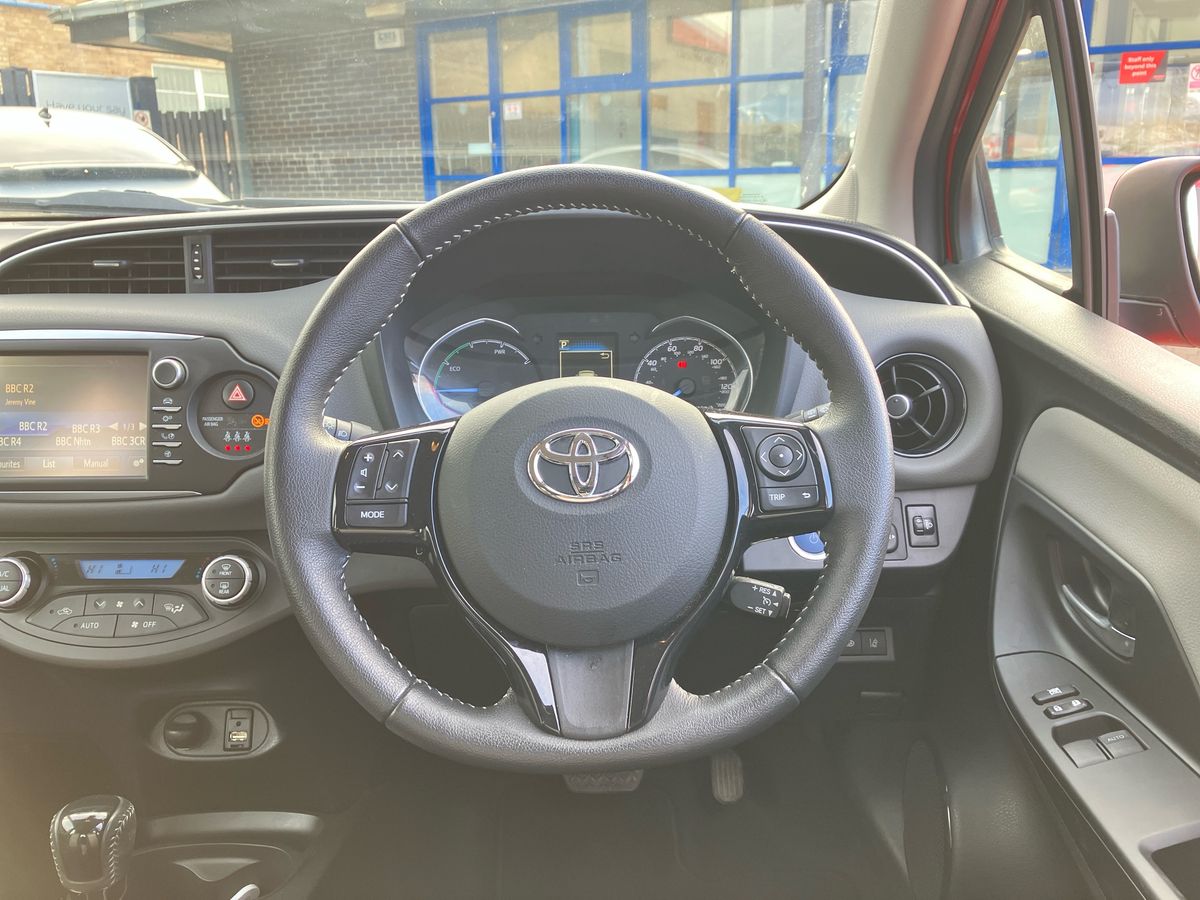 Used Toyota Yaris 2020 for sale - 76518141: Photo 15