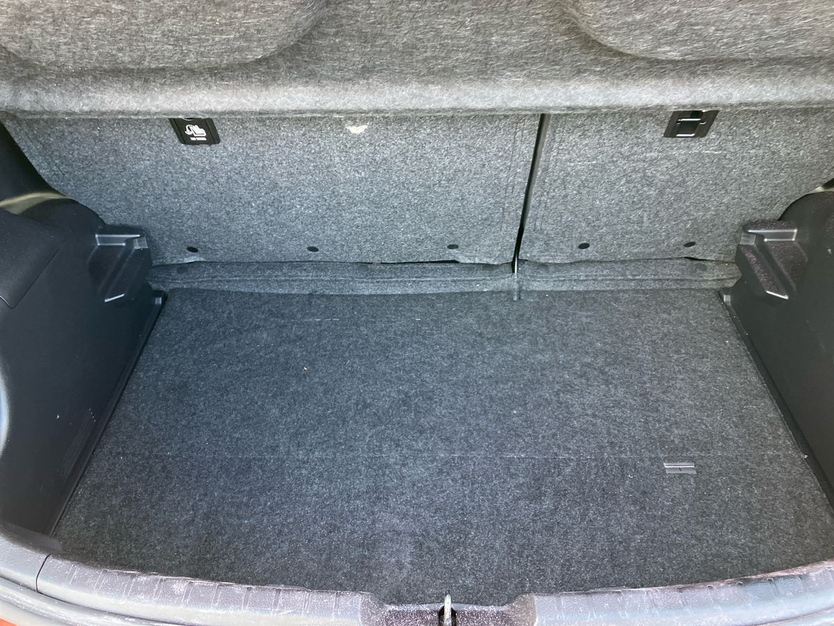 Used Toyota Yaris 2020 for sale - 76518141: Photo 20