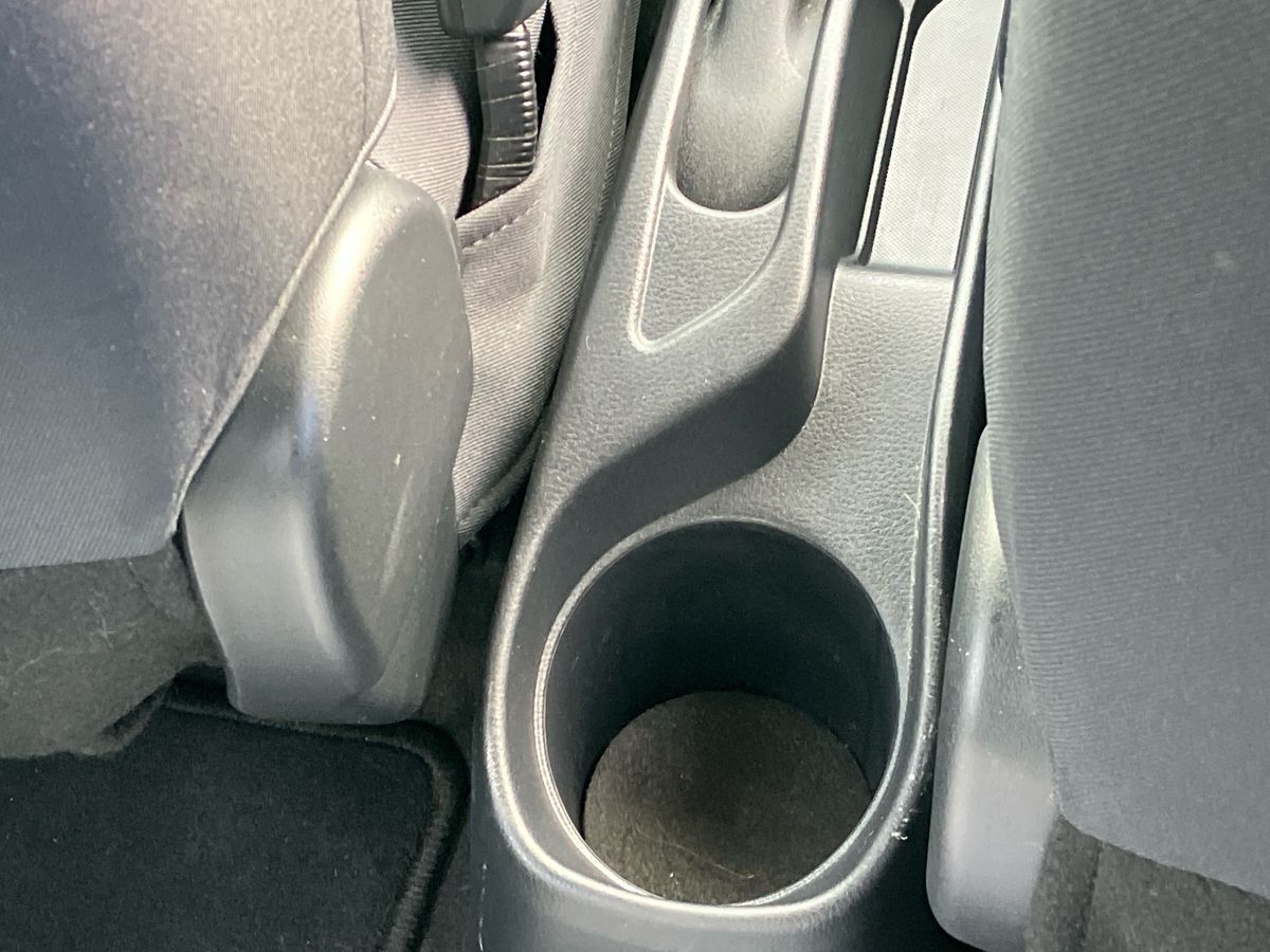 Used Toyota Yaris 2020 for sale - 76518141: Photo 32