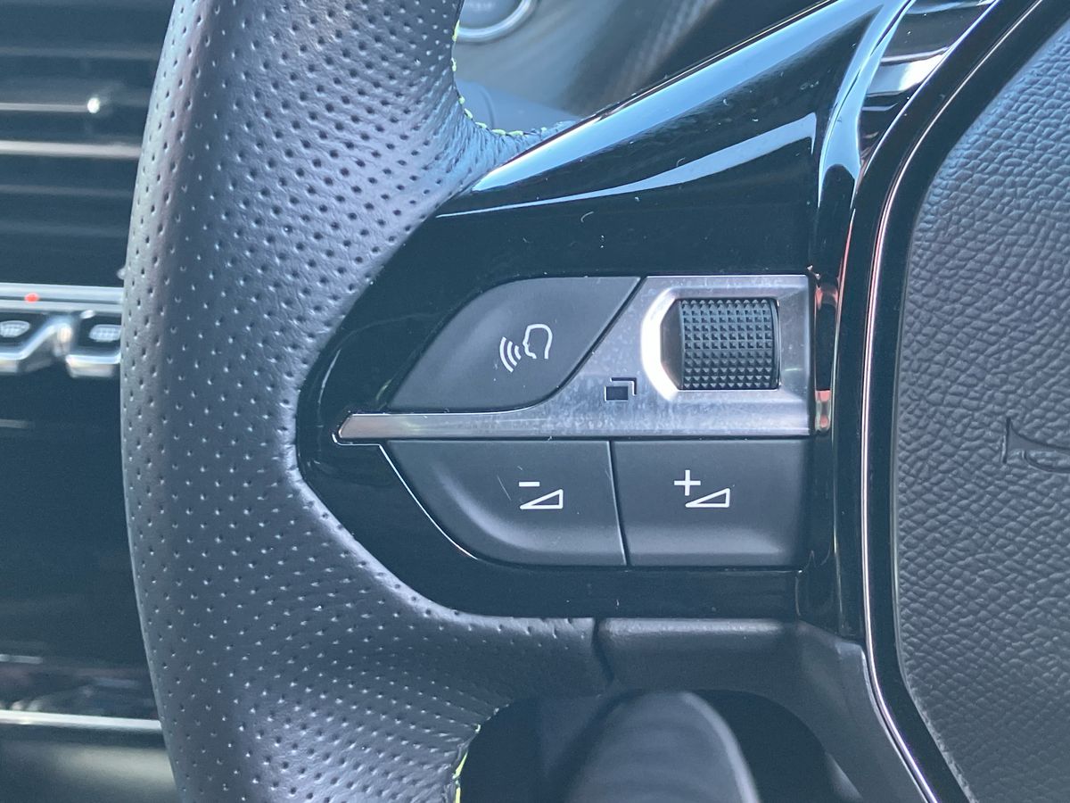 Used Peugeot 2008 2024 for sale - 76577551: Photo 16