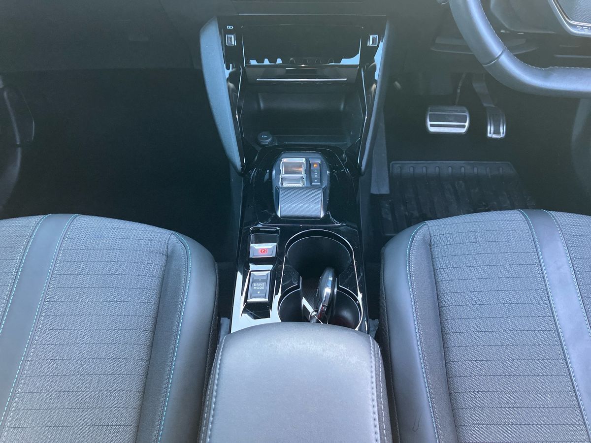 Used Peugeot 2008 2022 for sale - 77432201: Photo 17