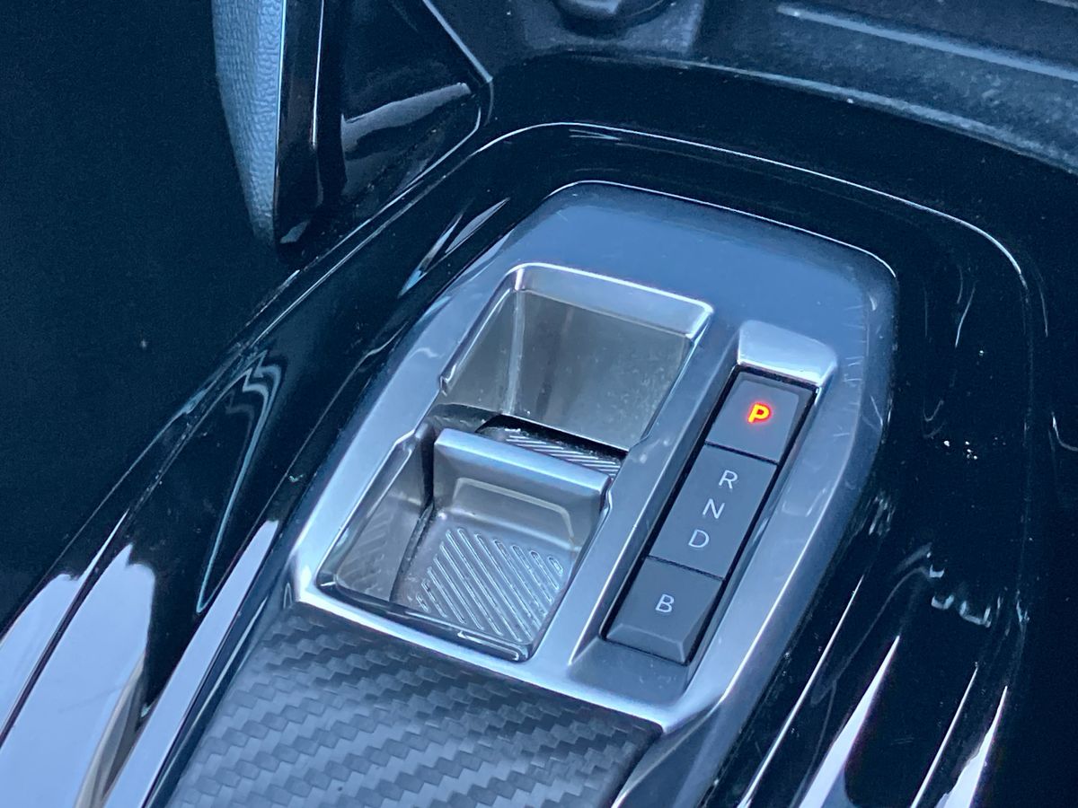 Used Peugeot 2008 2022 for sale - 77432201: Photo 50